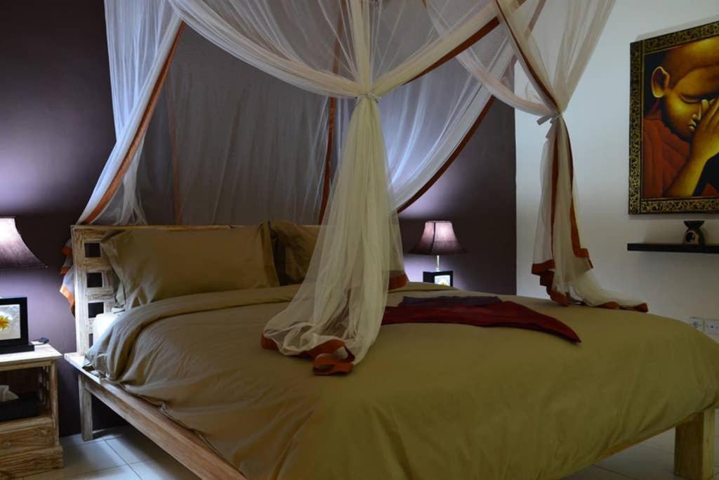 Villa Eden Seminyak ภายนอก รูปภาพ