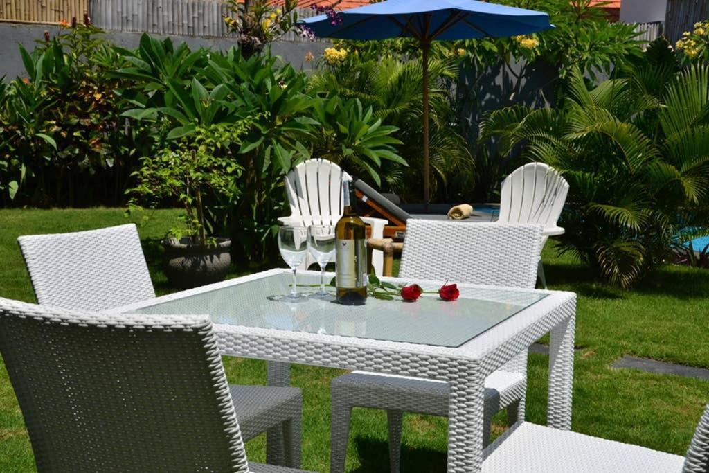 Villa Eden Seminyak ภายนอก รูปภาพ